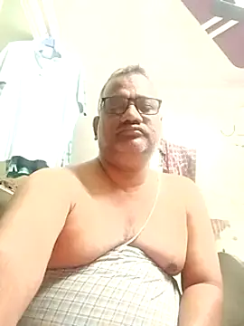 StarPacifist6 online show from December 26, 2024, 3:20 pm