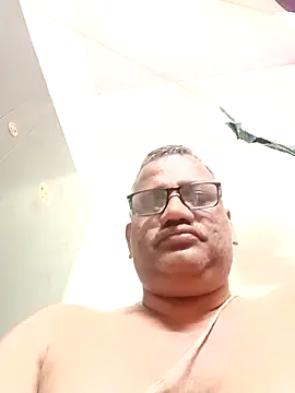 StarPacifist6 online show from March 9, 2025, 6:11 pm