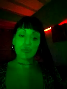 Snapshot of estefyzapata chatting on March 11, 2026, 12:49 am estefyzapata online show from March 11, 2026, 12:49 am