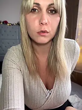 Leanymphoo online show from March 15, 2026, 4:35 pm