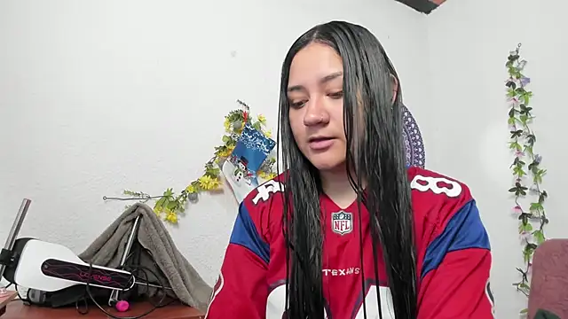 Snapshot of Hanna_moore1 chatting on January 2, 2025, 5:39 pm Hanna moore1 online show from January 2, 2025, 5:39 pm