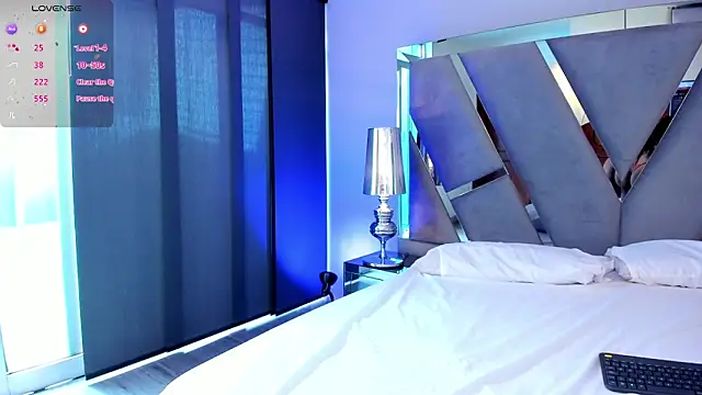 emilybae  online show from March 18, 2025, 8:48 pm