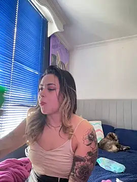 pamelao online show from December 4, 2024, 6:17 pm