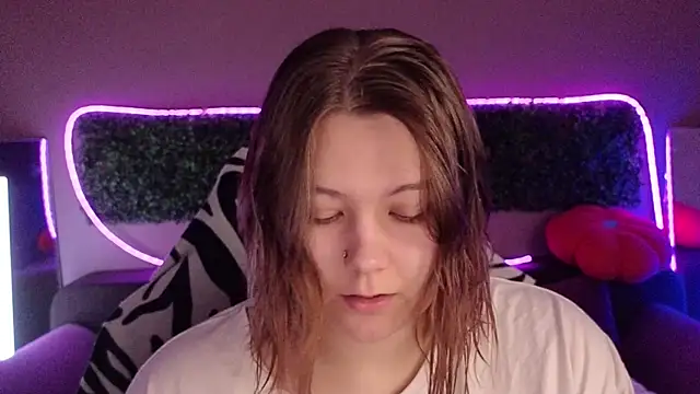 Snapshot of DjennaPalme chatting on November 9, 2025, 2:21 am DjennaPalme online show from November 9, 2025, 2:21 am