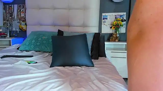 Snapshot of cinthya_walker1 chatting on February 12, 2025, 6:30 pm cinthya walker1 online show from February 12, 2025, 6:30 pm