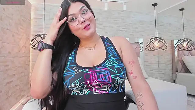 im mou  online show from February 10, 2025, 12:50 pm