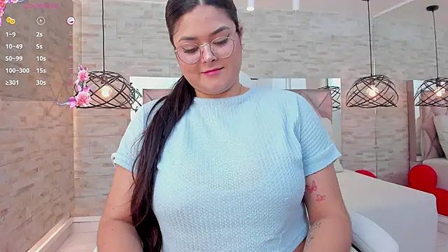 im mou  online show from February 19, 2025, 12:55 pm