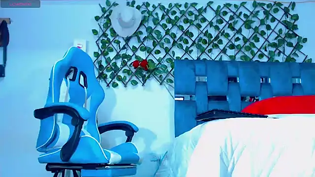 Hakim prettynigg online show from December 1, 2024, 4:29 pm