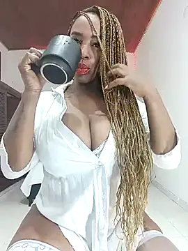 Snapshot of TAYLORR778 chatting on February 20, 2025, 12:57 pm TAYLORR778 online show from February 20, 2025, 12:57 pm