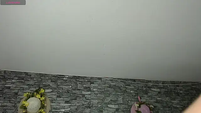 Snapshot of Danna_Paolaa_ chatting on November 4, 2025, 3:16 am Danna Paolaa online show from November 4, 2025, 3:16 am