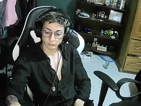 Jughead 16 online show from October 17, 2025, 7:55 am