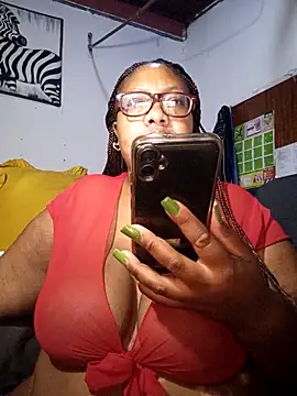 YELLOW BONE online show from April 10, 2026, 11:42 pm