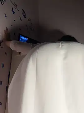 Snapshot of Hoa_Bimup chatting on February 1, 2026, 9:19 am Hoa Bimup online show from February 1, 2026, 9:19 am