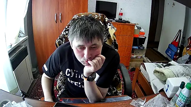 Snapshot of tores992 chatting on March 28, 2026, 10:37 am tores992 online show from March 28, 2026, 10:37 am