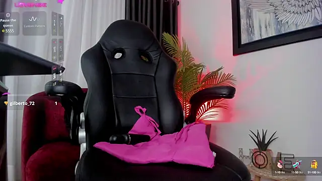 brianahill  online show from March 8, 2025, 7:53 pm