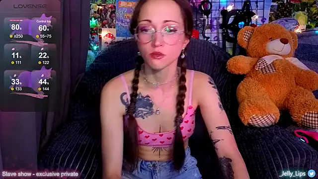 ServantBrook online show from October 8, 2025, 4:43 am