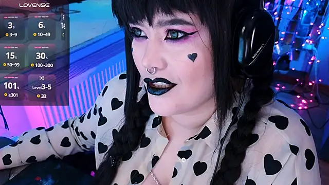 wickedxqueen online show from February 24, 2025, 4:49 am