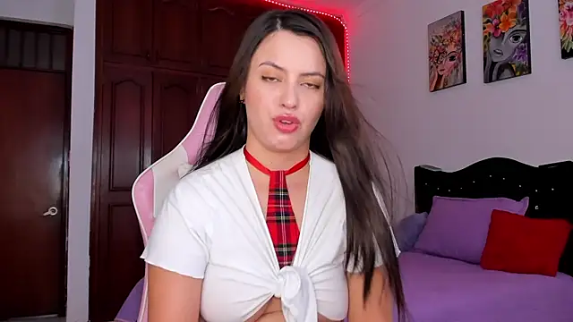 Sara Squirting Heels online show from April 6, 2026, 8:10 pm