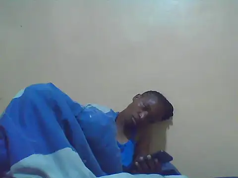 Snapshot of Smillie_prety chatting on February 18, 2026, 5:03 am Smillie prety online show from February 18, 2026, 5:03 am