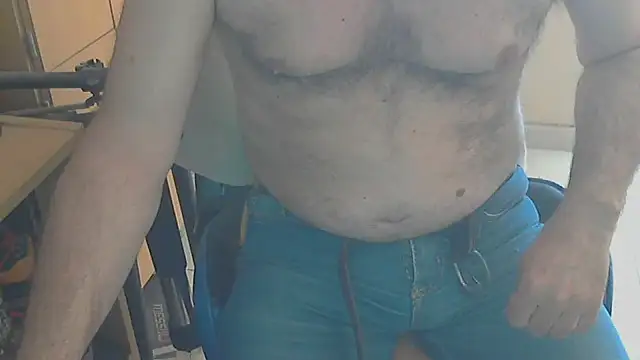 angelgarcia269 online show from December 16, 2024, 12:06 pm