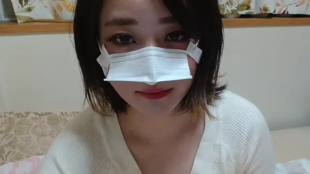 Snapshot of liliyRiSAcha-n chatting on November 6, 2025, 8:26 am liliyRiSAcha-n online show from November 6, 2025, 8:26 am