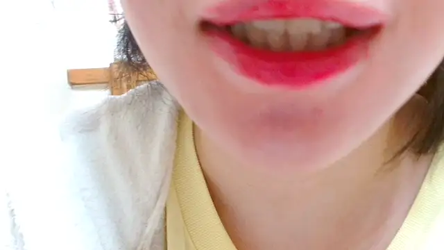 Snapshot of liliyRiSAcha-n chatting on November 17, 2025, 4:51 am liliyRiSAcha-n online show from November 17, 2025, 4:51 am