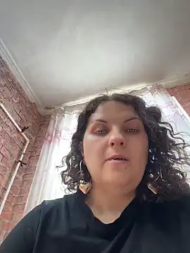 Taisia W online show from April 15, 2026, 10:33 am