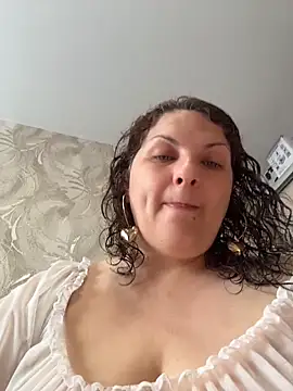 Taisia W online show from May 15, 2026, 6:53 am