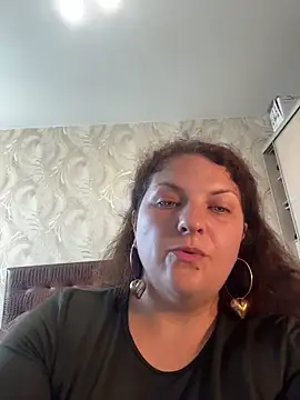 Snapshot of Taisia_W chatting on July 13, 2026, 10:51 am Taisia W online show from July 13, 2026, 10:51 am