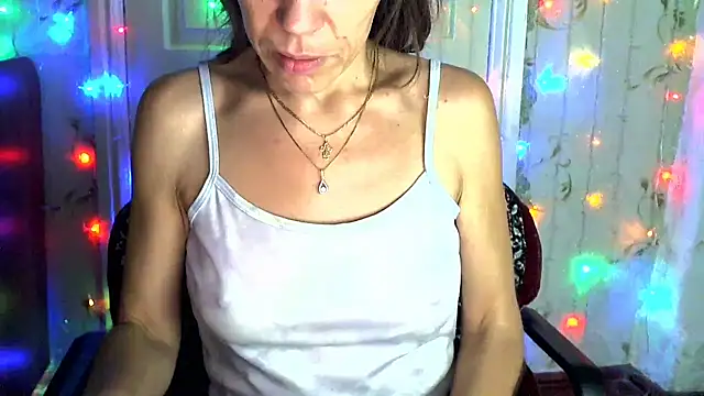 Ladywinter online show from October 21, 2025, 3:24 pm