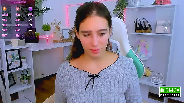  Eliizabeth  online show from December 3, 2025, 10:08 pm