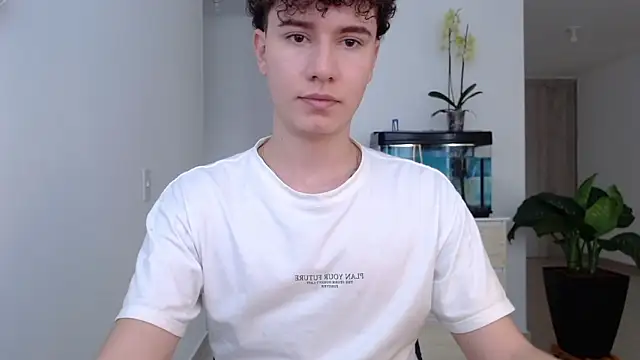 adrian morelly online show from December 2, 2024, 5:48 pm