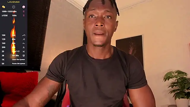 Snapshot of DannSmmith chatting on February 27, 2025, 12:45 pm DannSmmith online show from February 27, 2025, 12:45 pm