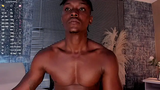 Snapshot of DannSmmith chatting on October 1, 2025, 5:13 am DannSmmith online show from October 1, 2025, 5:13 am