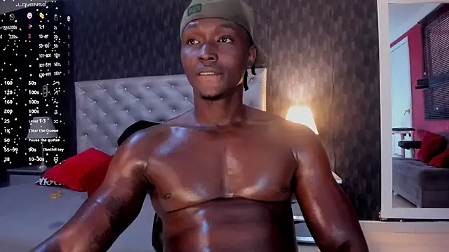 Snapshot of DannSmmith chatting on November 7, 2025, 1:11 pm DannSmmith online show from November 7, 2025, 1:11 pm