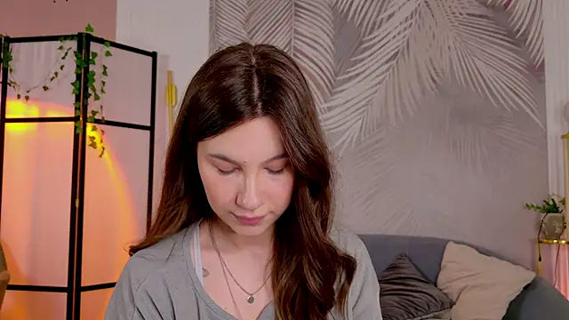 Marie Diaze online show from July 22, 2026, 5:10 am
