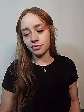 Natalia Suarez online show from April 2, 2026, 1:14 am