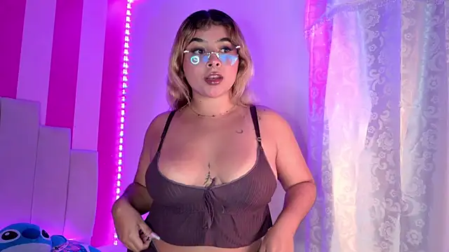 AliiceBrown  online show from April 9, 2026, 5:07 am