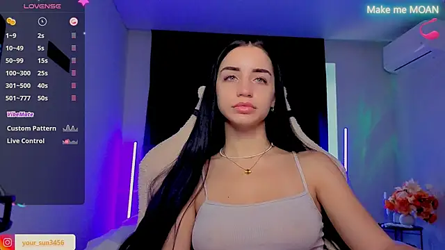 Snapshot of Kemi__Jordan chatting on November 10, 2025, 8:13 am Kemi Jordan online show from November 10, 2025, 8:13 am