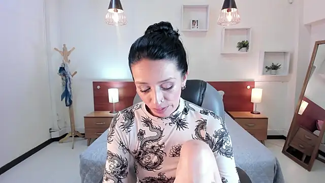 Kristen Garner online show from January 31, 2025, 11:24 pm