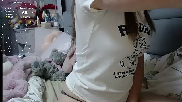 Snapshot of Viktoriiya_bald chatting on February 16, 2026, 11:45 pm Viktoriiya bald online show from February 16, 2026, 11:45 pm