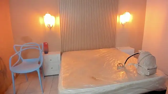 Snapshot of EmilyEvans7 chatting on September 26, 2025, 3:38 pm EmilyEvans7 online show from September 26, 2025, 3:38 pm