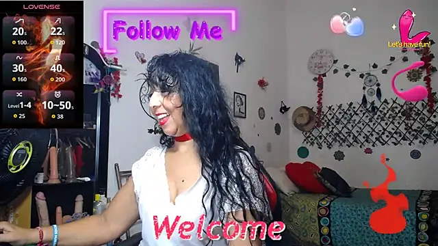 Snapshot of YourWhoreXX chatting on September 16, 2025, 2:18 pm YourWhoreXX online show from September 16, 2025, 2:18 pm