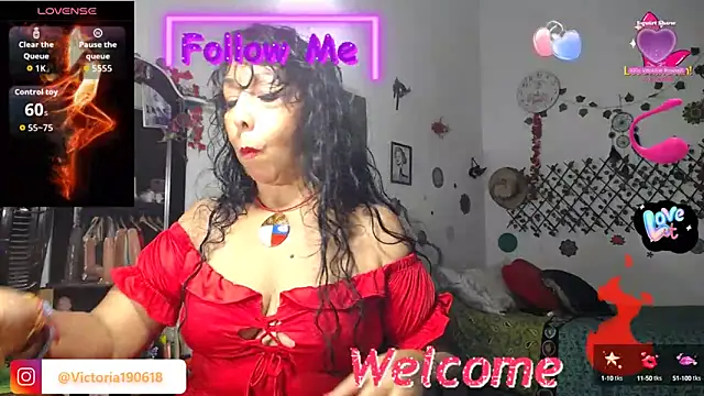Snapshot of YourWhoreXX chatting on October 15, 2025, 8:47 am YourWhoreXX online show from October 15, 2025, 8:47 am