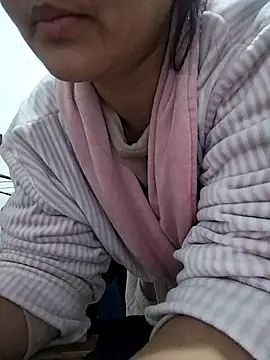 lolo890 online show from March 19, 2026, 4:49 am