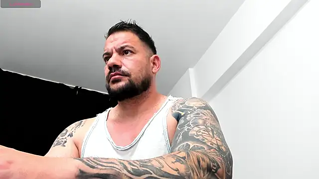 musclemonster31 online show from October 19, 2025, 8:09 pm