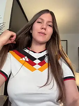 AmelieLaurent  online show from July 14, 2026, 2:38 am
