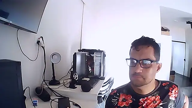 Snapshot of david_hotwheels chatting on October 25, 2025, 4:46 pm david hotwheels online show from October 25, 2025, 4:46 pm