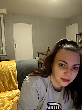 Snapshot of LEAsquirt91 chatting on January 14, 2025, 12:00 am LEAsquirt91 online show from January 14, 2025, 12:00 am