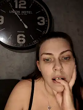 Snapshot of LEAsquirt91 chatting on January 31, 2025, 9:59 pm LEAsquirt91 online show from January 31, 2025, 9:59 pm